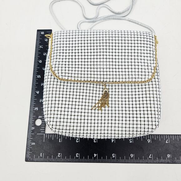60's Vintage White Metal Mesh Gold Accent Shimmer Crossbody Clutch Evening Bag - Picture 5 of 10